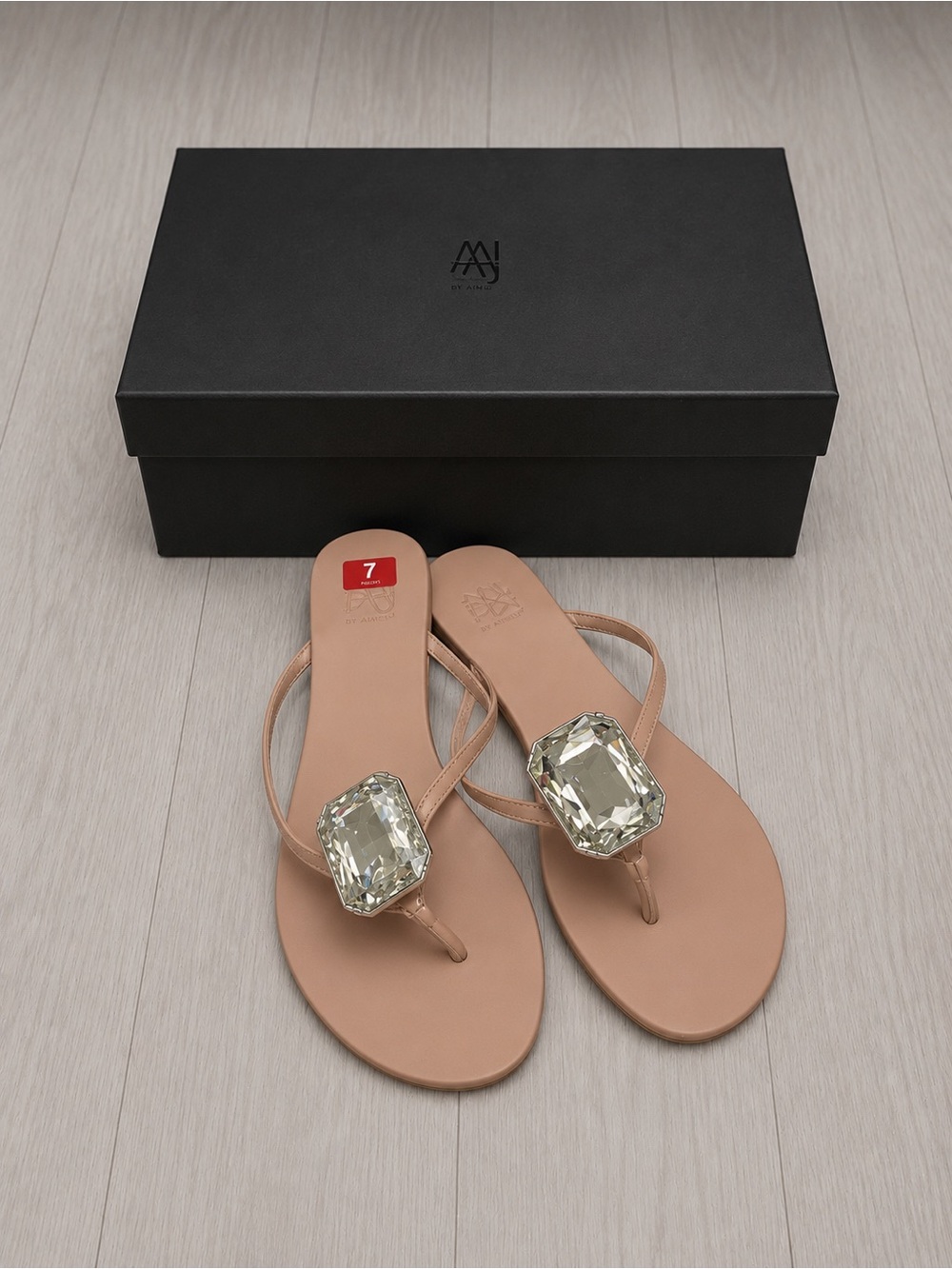 New AAJ by Aminah Women's Janet Nude Jeweled Thong Sandal  Size 7
